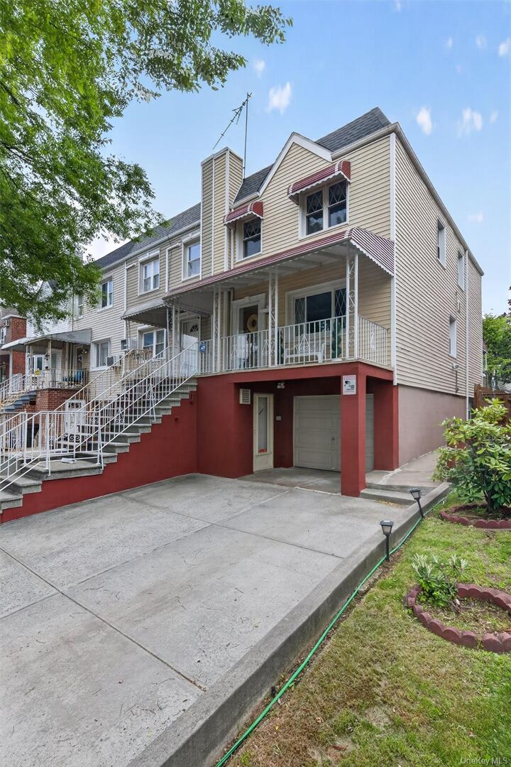 Property Photo: 3215 Bruckner Boulevard NY 10461