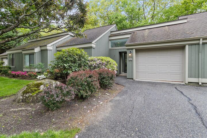 Property Photo:  567 Heritage Hills B  NY 10589 