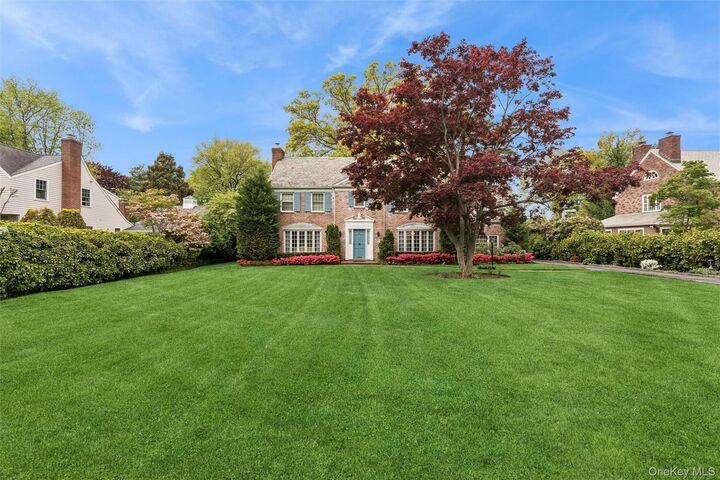 Property Photo:  10 Westbury Road  NY 11530 