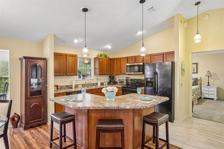 Property Photo:  447 Foster Place  FL 32162 