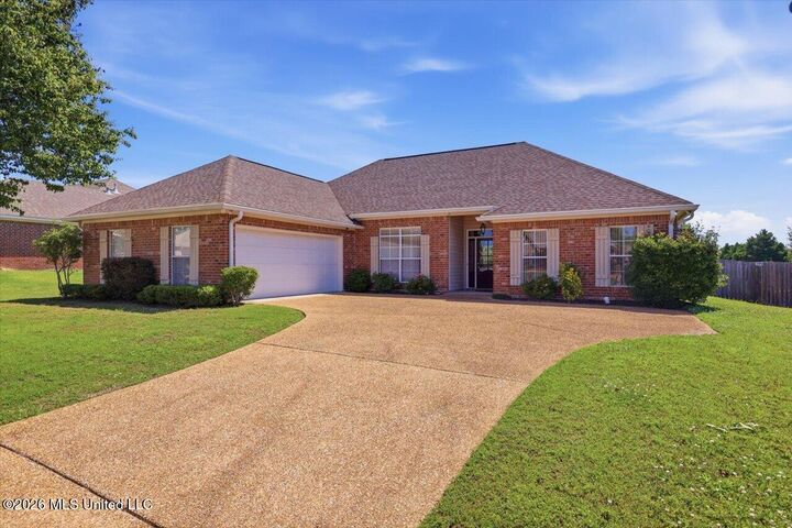 Property Photo:  210 Crescent Ridge Drive  MS 39110 
