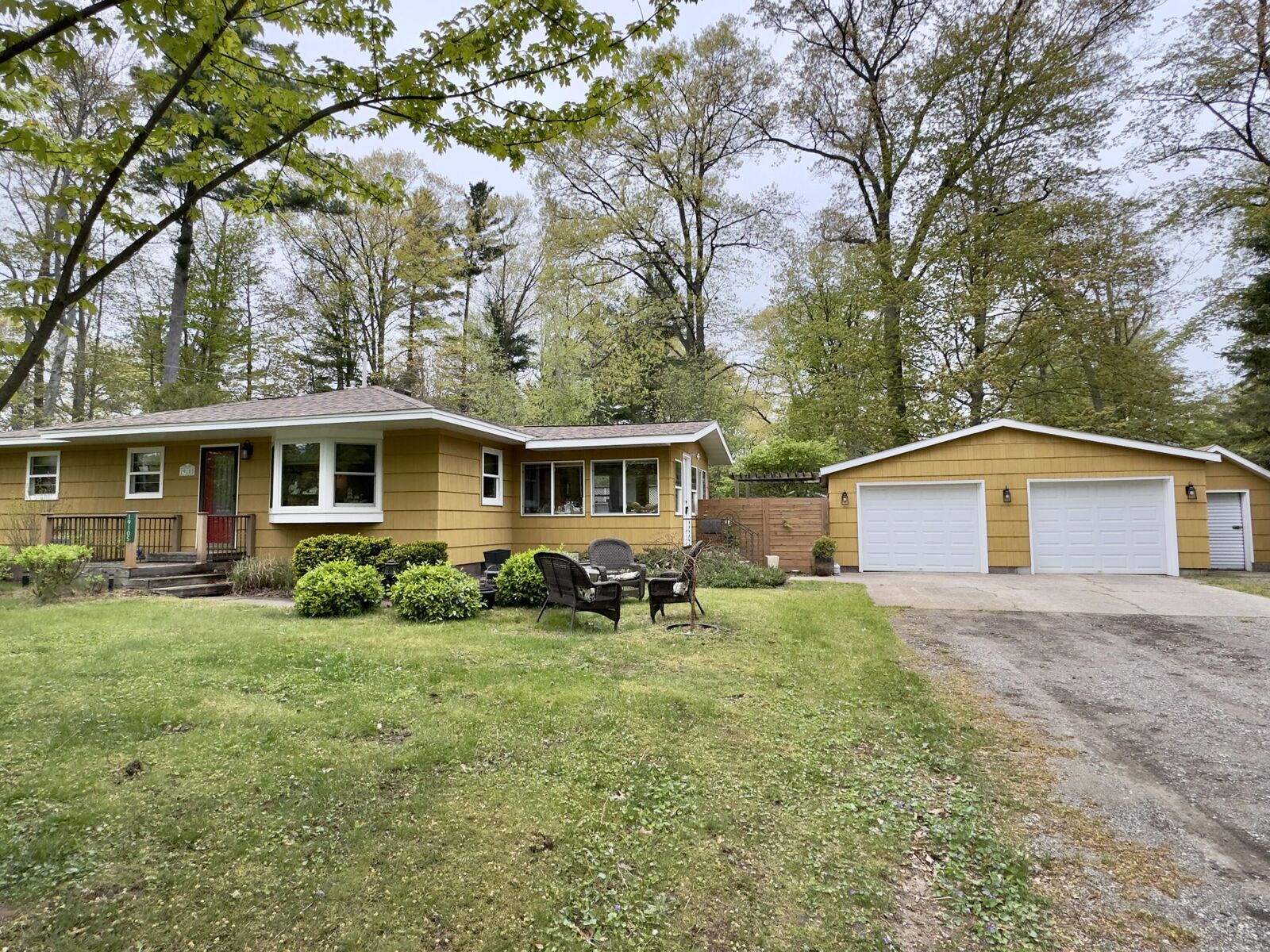 Property Photo: 19105 Glendale Circle MI 49456