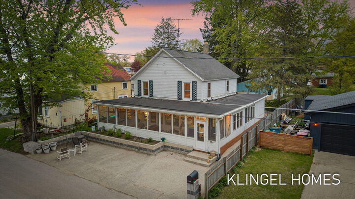 Property Photo:  17386 Villa Park Street  MI 49456 