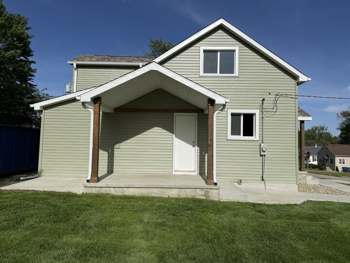 Property Photo: 2703 Main Street IL 61354