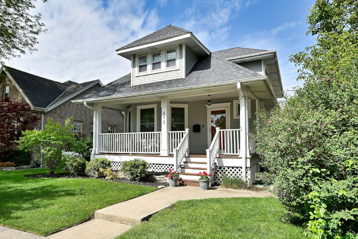 Property Photo: 432 S Greenwood Avenue IL 60068