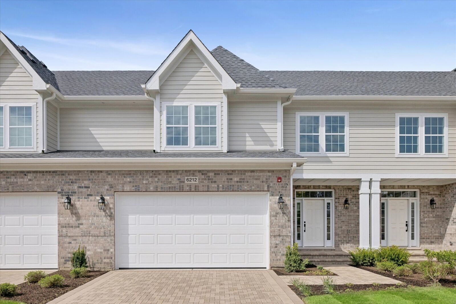 Property Photo:  6212 Flagg Creek Lane  IL 60558 