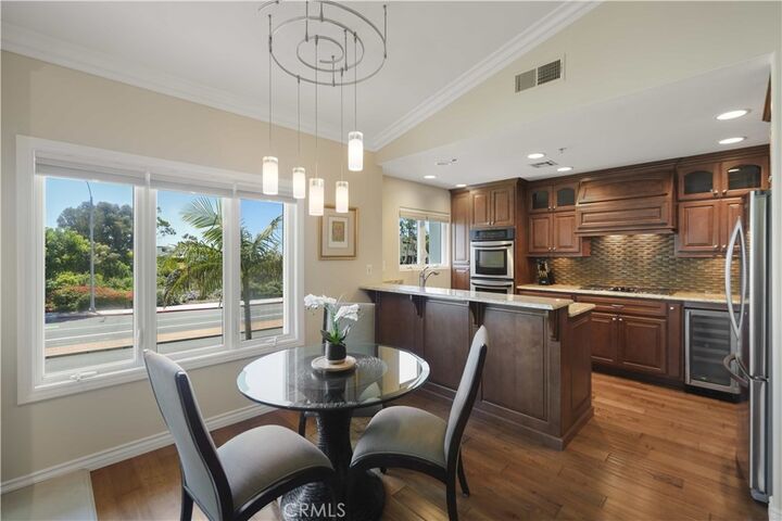 Property Photo:  401 Seaward Road 6  CA 92625 