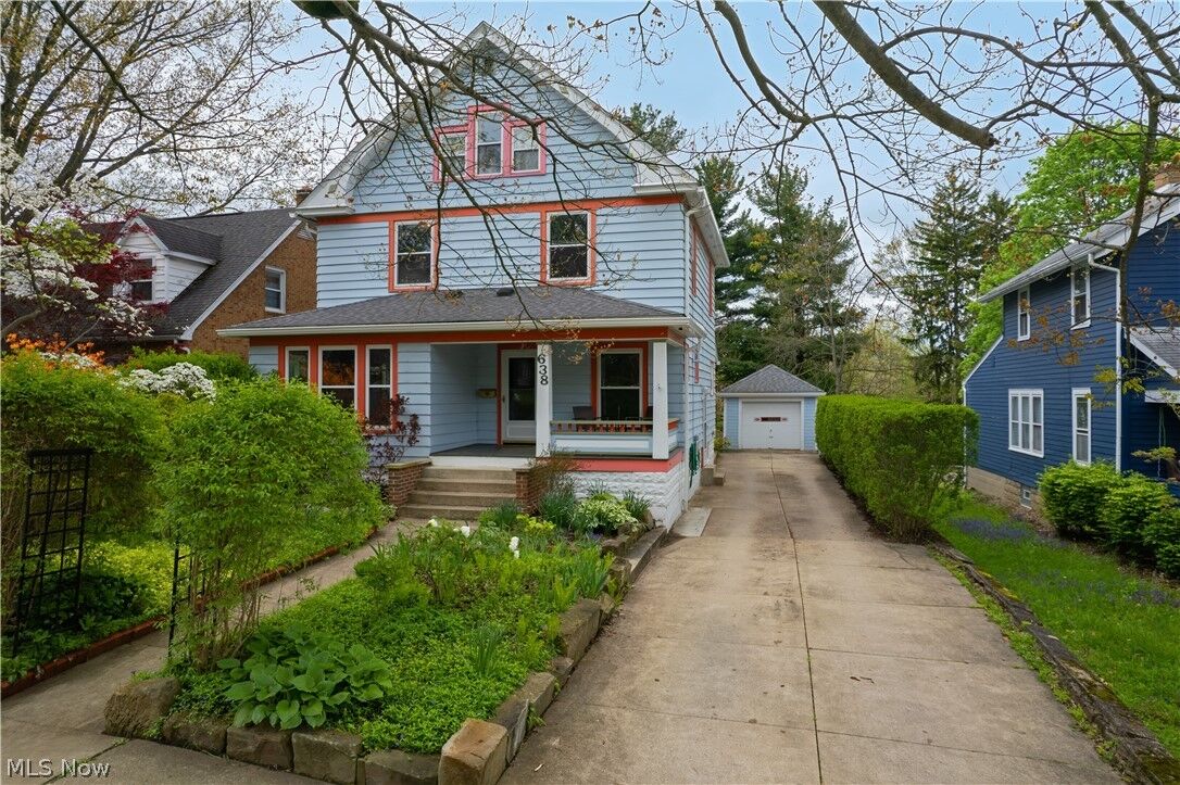 Property Photo:  638 Vine Street  OH 44240 