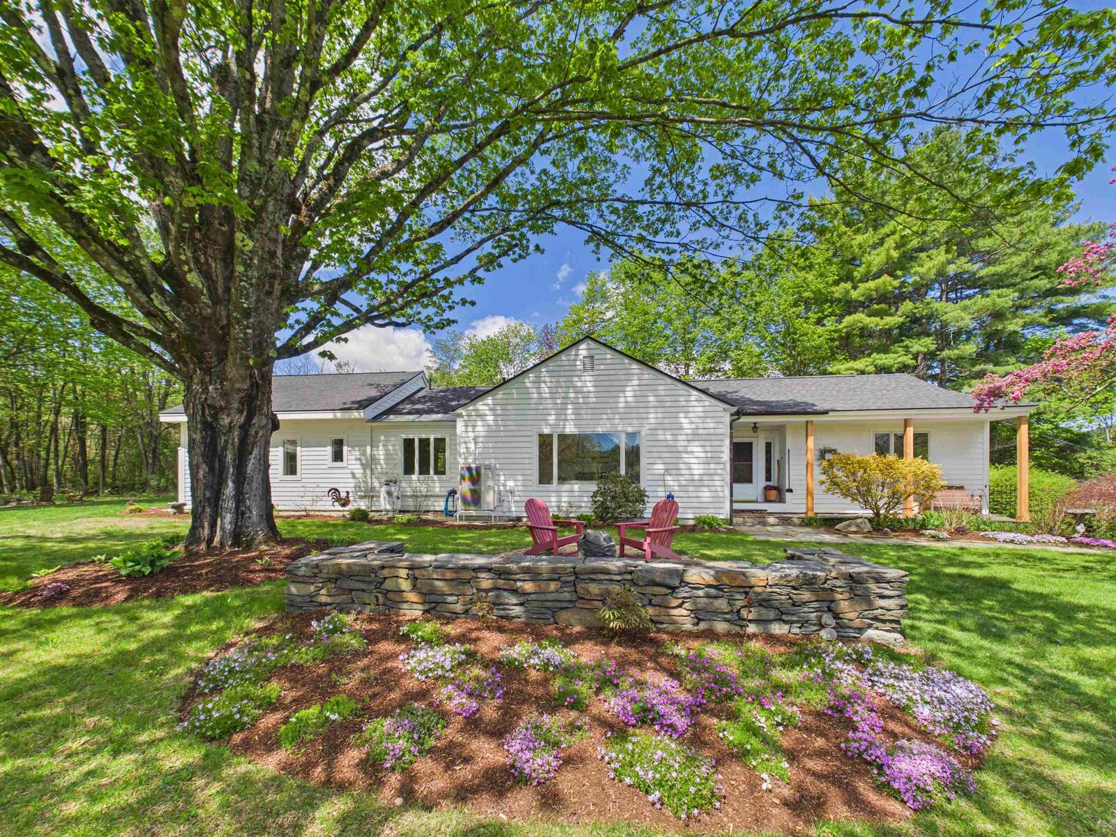 Property Photo:  118 Hurricane Road  NH 03431 