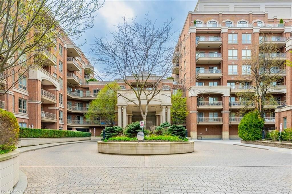 Property Photo: 20 Burkebrook Place 328 ON M4G 0A1