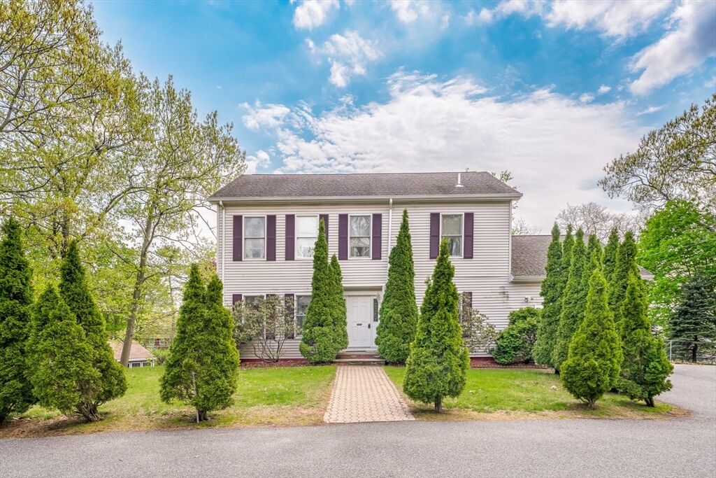 Property Photo:  19 Pinehurst Ave  MA 01906 
