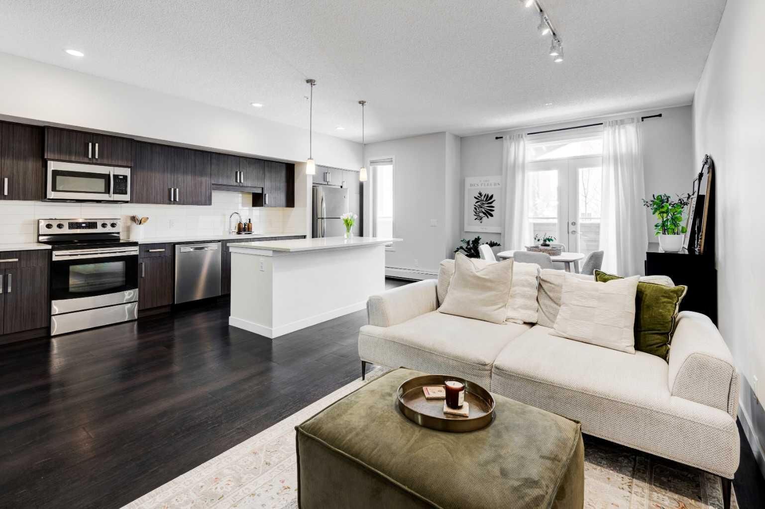 Property Photo:  7 Westpark Common SW 214  AB T3H 0Y4 