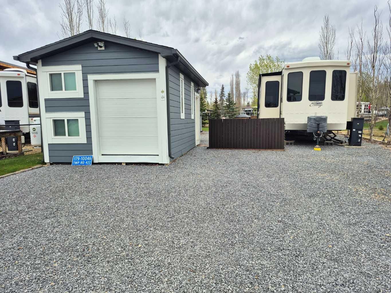 Property Photo:  10046 Township Road 422 179A  AB T4J 1V9 