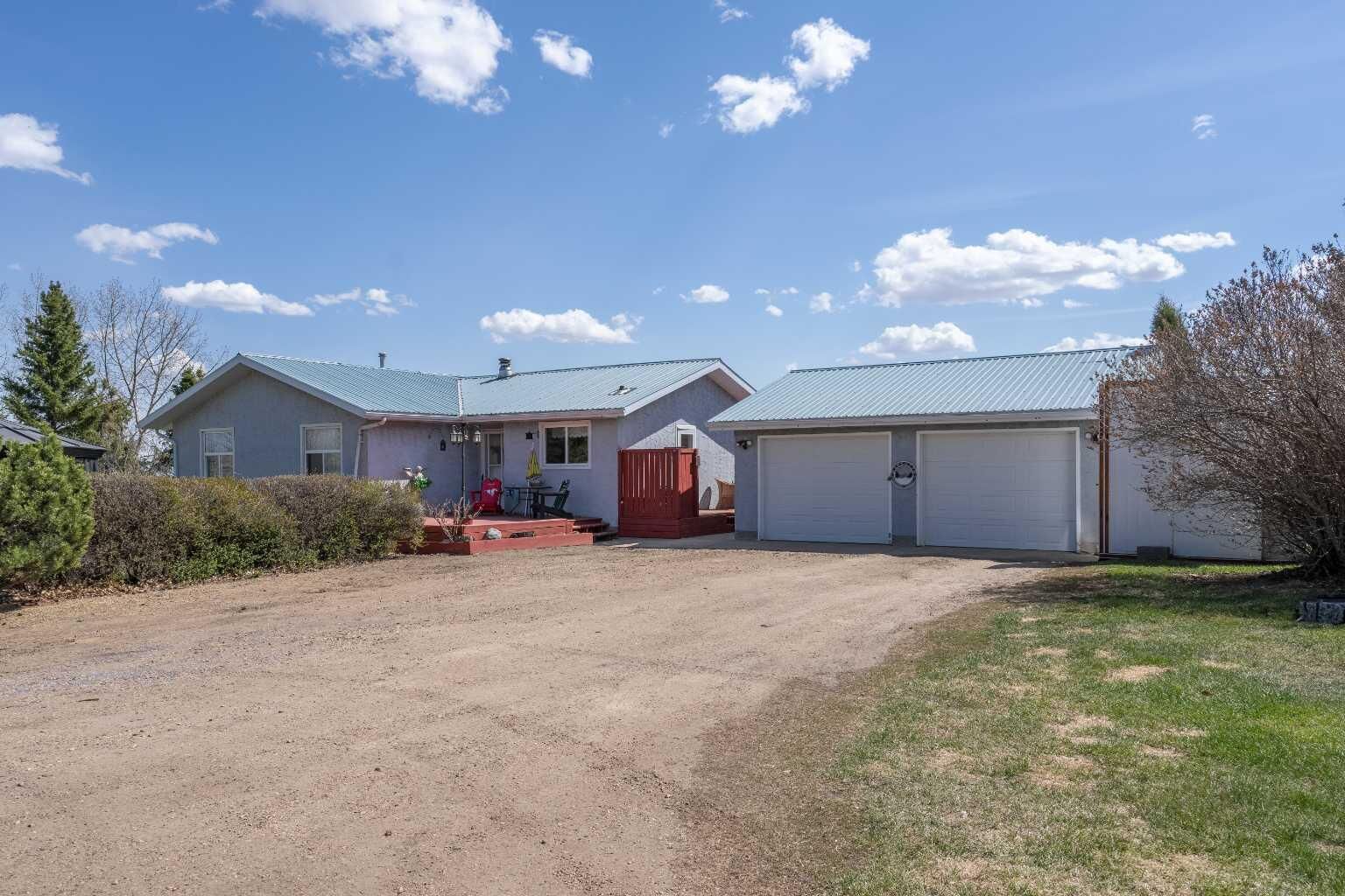 Property Photo:  22321 Twp Rd 414  AB T4L 0H6 