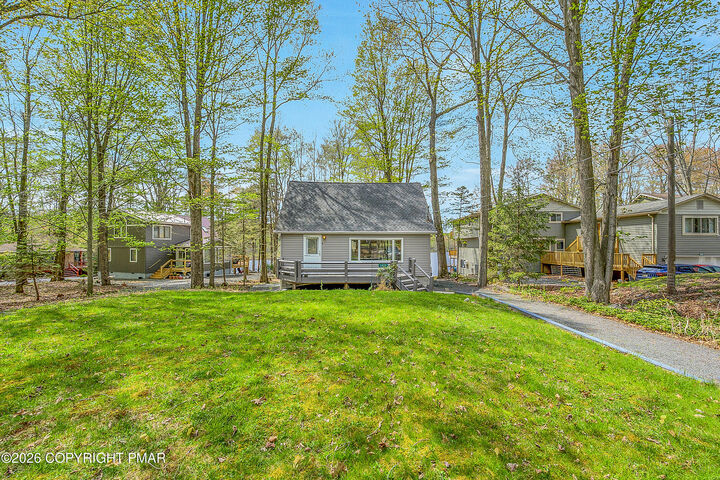 Property Photo: 1217 Arrowhead Drive PA 18347