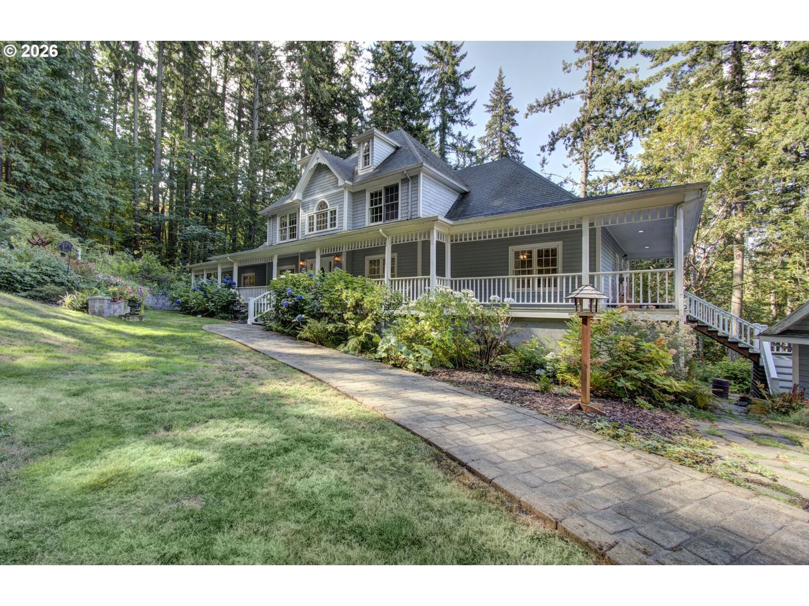 Property Photo: 18410 S Greenview Dr OR 97045