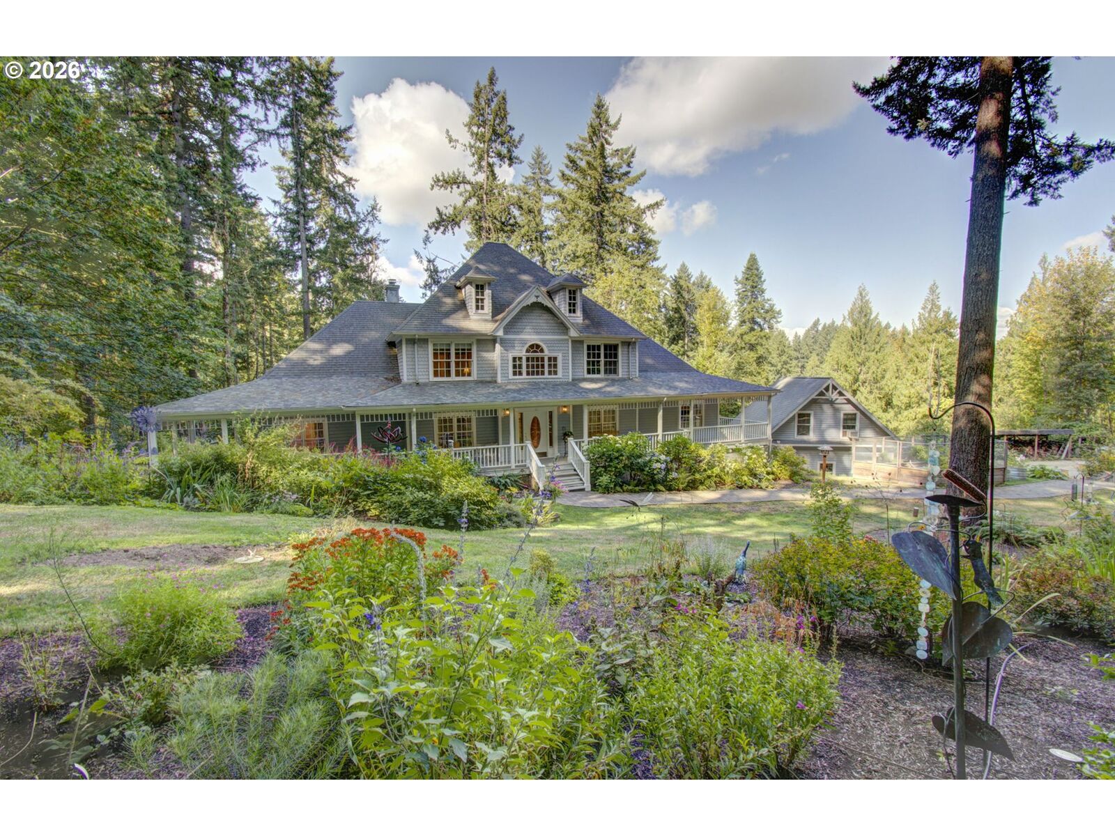 Property Photo: 18410 S Greenview Dr OR 97045