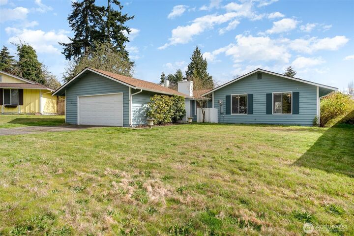 Property Photo: 2107 SE 21st Court WA 98055