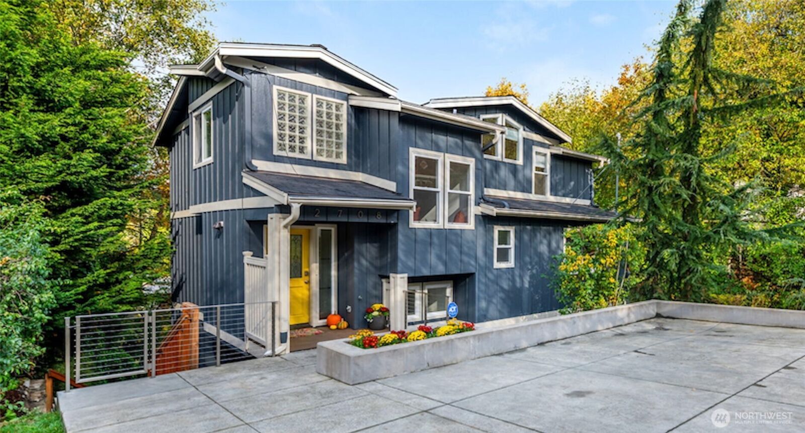 Property Photo: 2708 NE 98th Street WA 98115