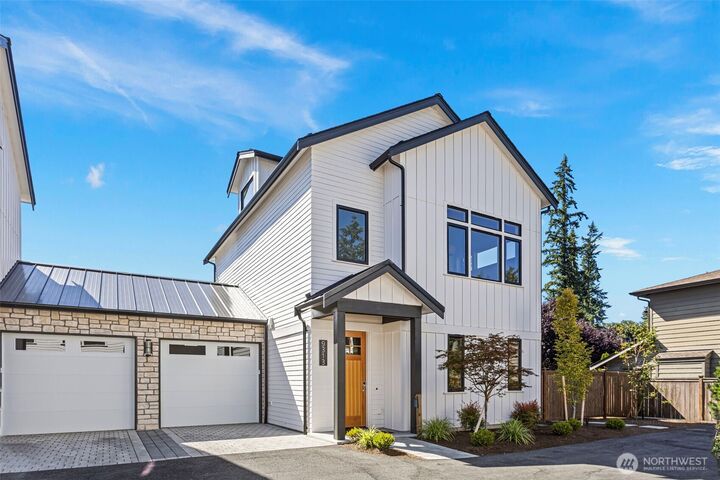 Property Photo:  9313  132nd Avenue NE  WA 98033 