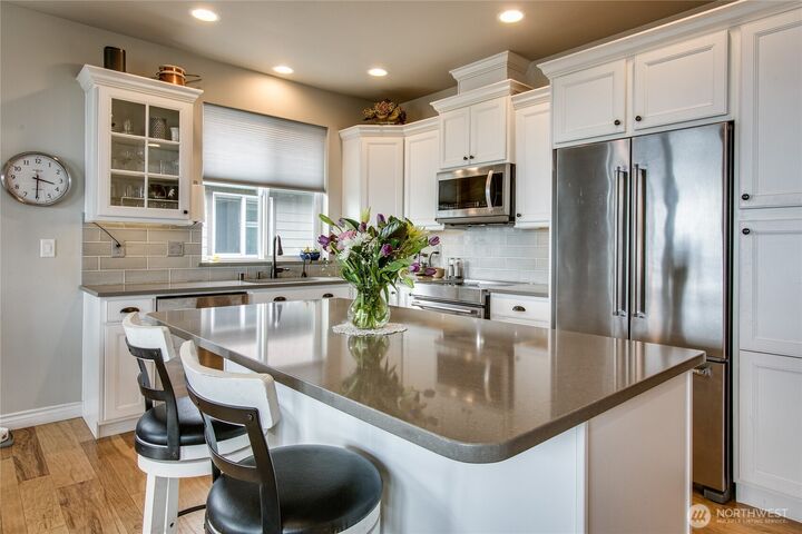 Property Photo: 822 Blackwood Court WA 98226