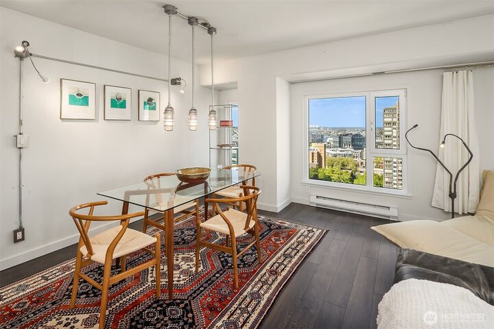 Property Photo:  121  Vine Street 2506  WA 98121 