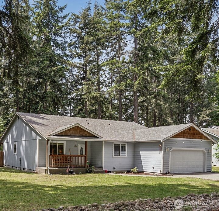 Property Photo:  17903  Overlake Court SE  WA 98597 