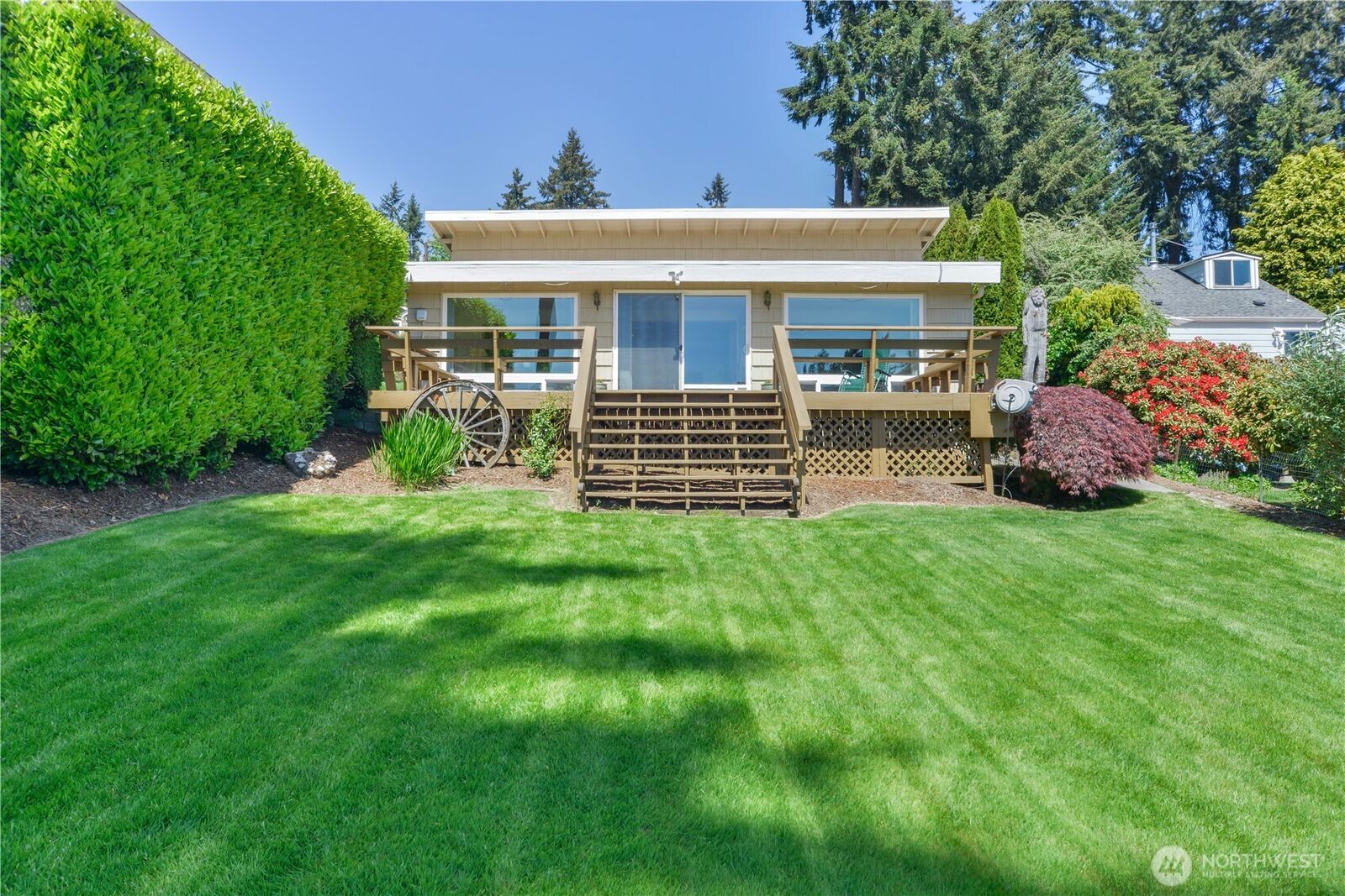 Property Photo: 2605 S 304th Street WA 98003