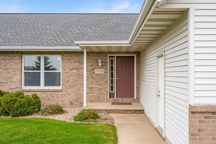 Property Photo:  N8033 Lake Breeze Drive  WI 54169 