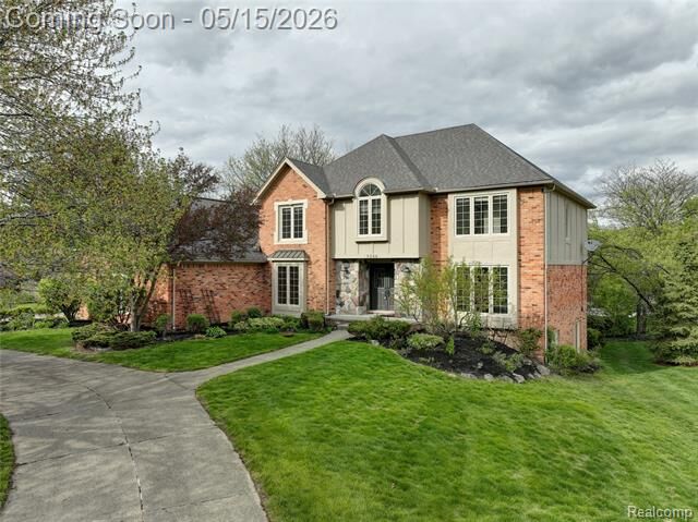 Property Photo:  3066 Woodcreek Way  MI 48304 