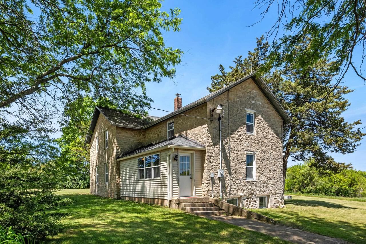 Property Photo:  W4638 County Rd T Road  WI 54968 