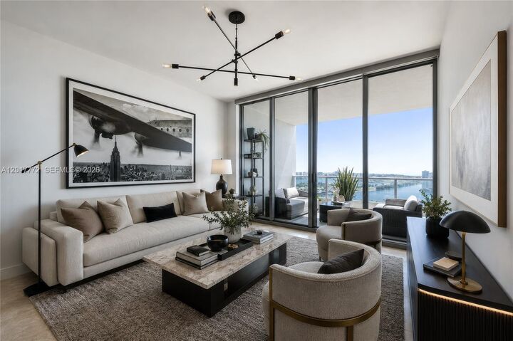 Property Photo:  900 Biscayne Blvd 4205  FL 33132 