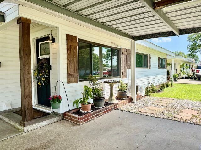 Property Photo:  2227 10th St.  TX 77651 