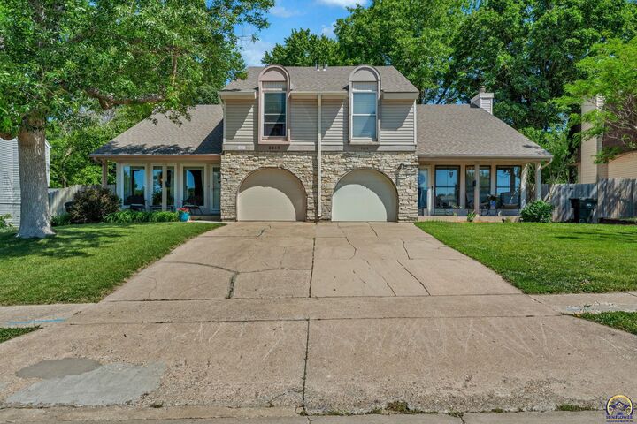 Property Photo:  2618 SW 30th St  KS 66611 