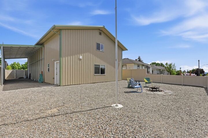Property Photo:  4218 N Maple St  WA 99208 