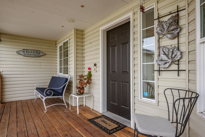 Property Photo:  1015 N Fox Ridge Rd 814 E Justin (Corner Of Justine &Amp Fox  WA 99022 