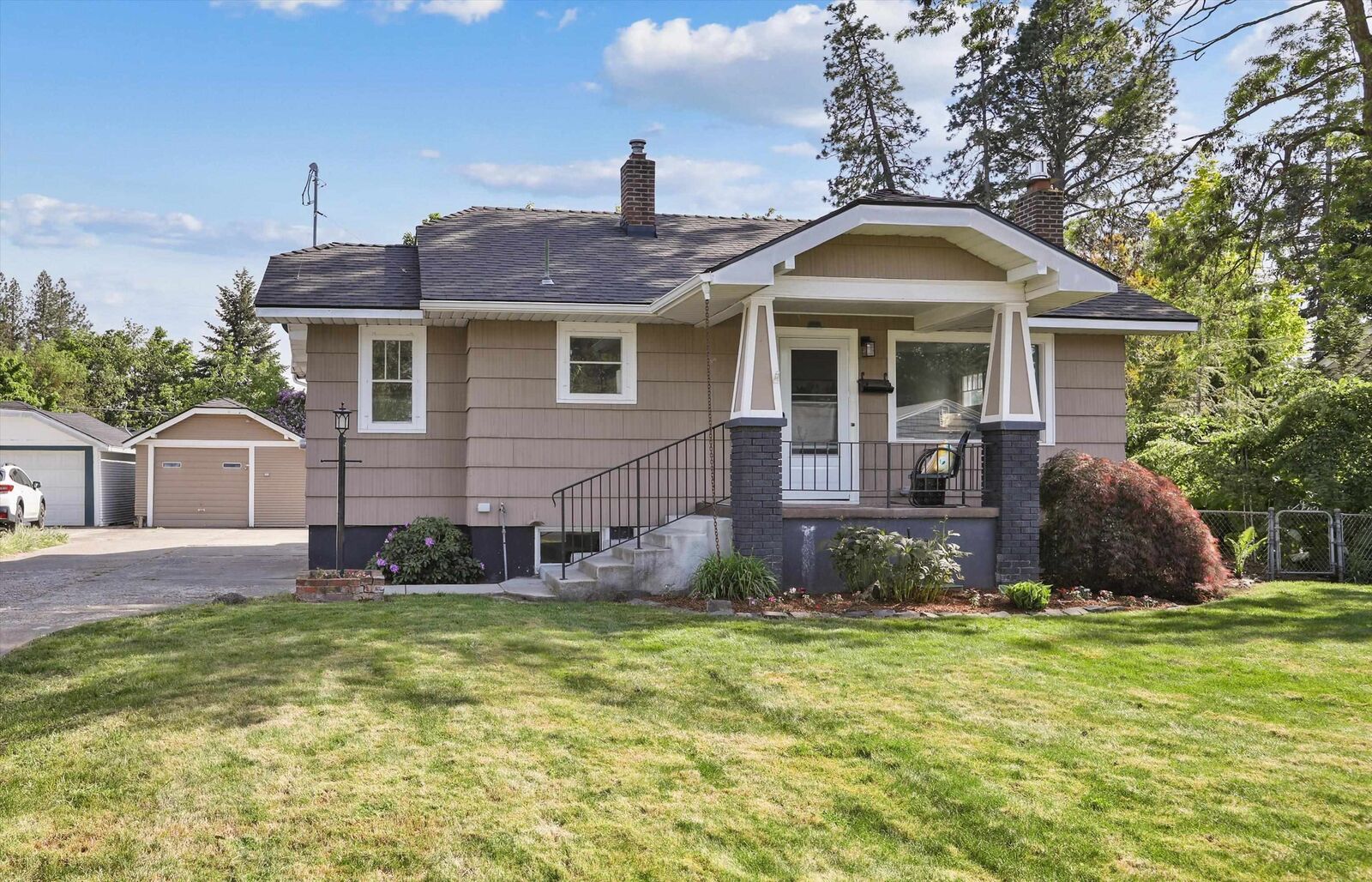 Property Photo:  1032 E 33rd Ave  WA 99203 