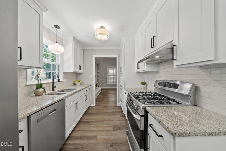 Property Photo: 7004 Norwich Drive NC 27613