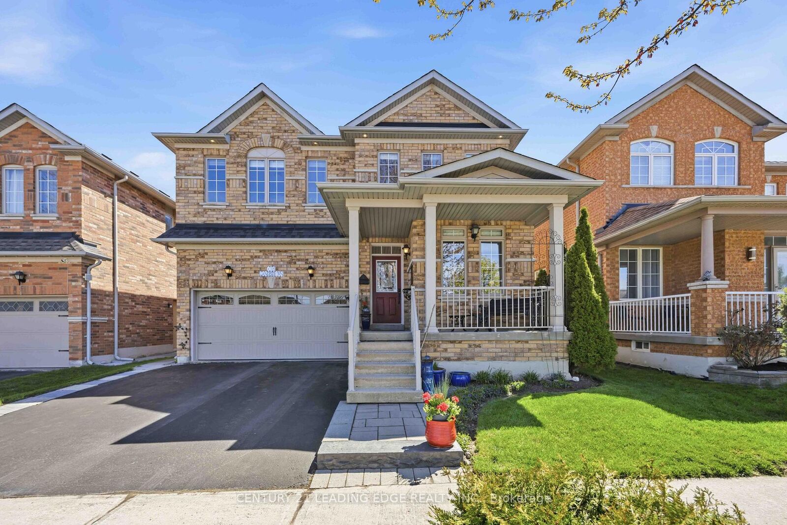 Photo de la propriété:  156 Landsdown Crescent  ON L6E 1M5 