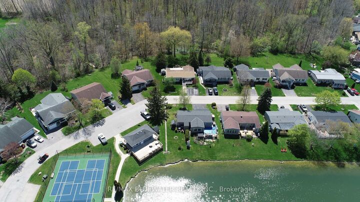 Property Photo: 350 Shannon Boulevard ON N0M 1T0
