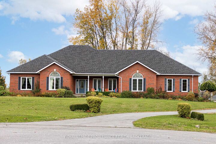 Property Photo: 116 Schenk Street ON K0H 1G0