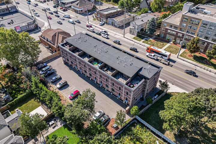 760 Lakeshore Road E 213 — photo 1