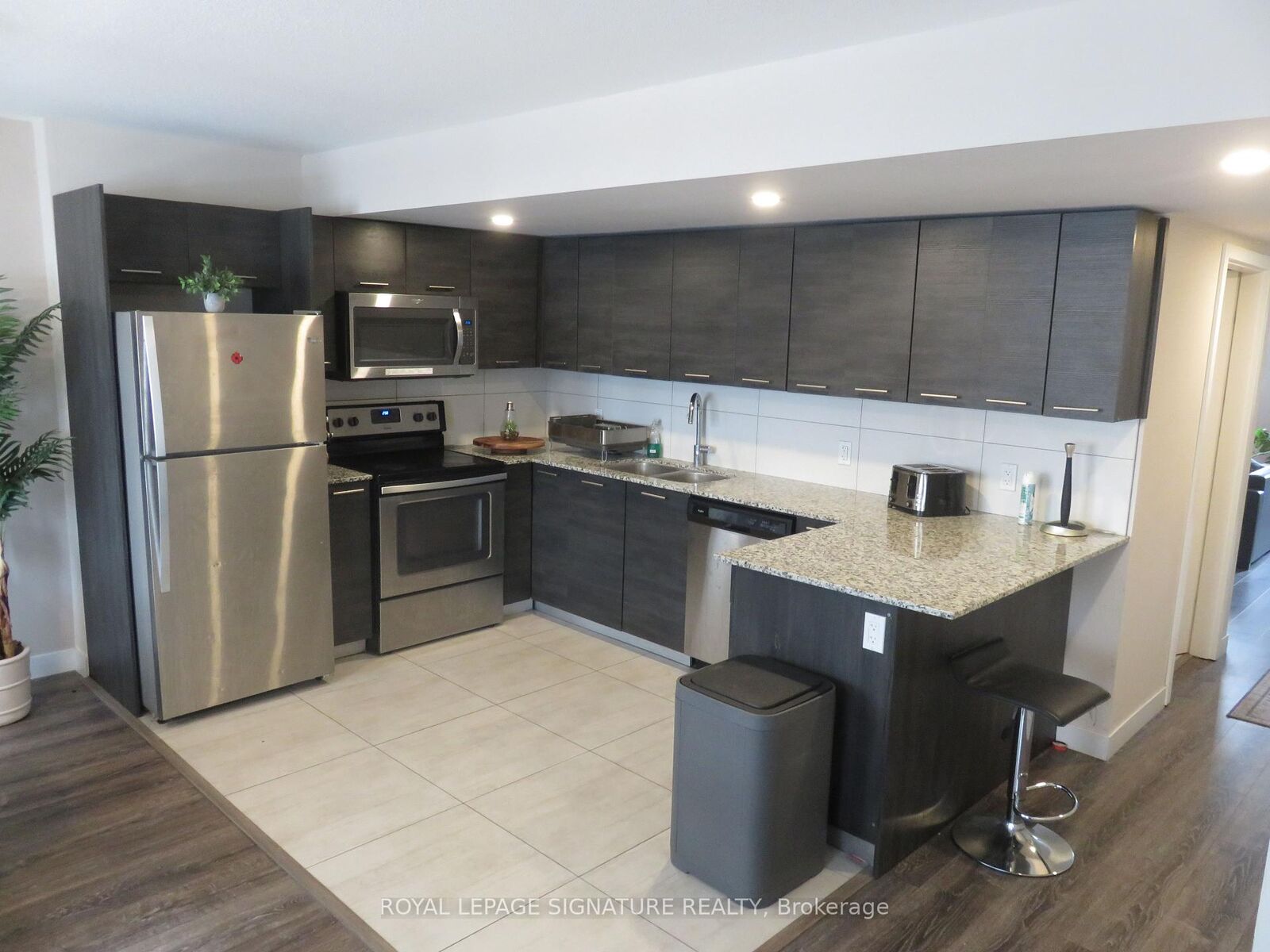 Property Photo: 288 Albert Street 216 ON N2L 3T8