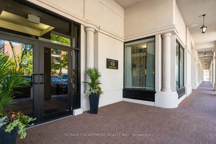 Property Photo: 430 Pearl Street 410 ON L7R 4J8