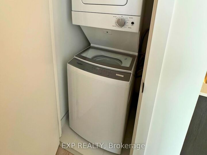 Property Photo: 2782 Barton Street E 1019 ON L8E 0L3
