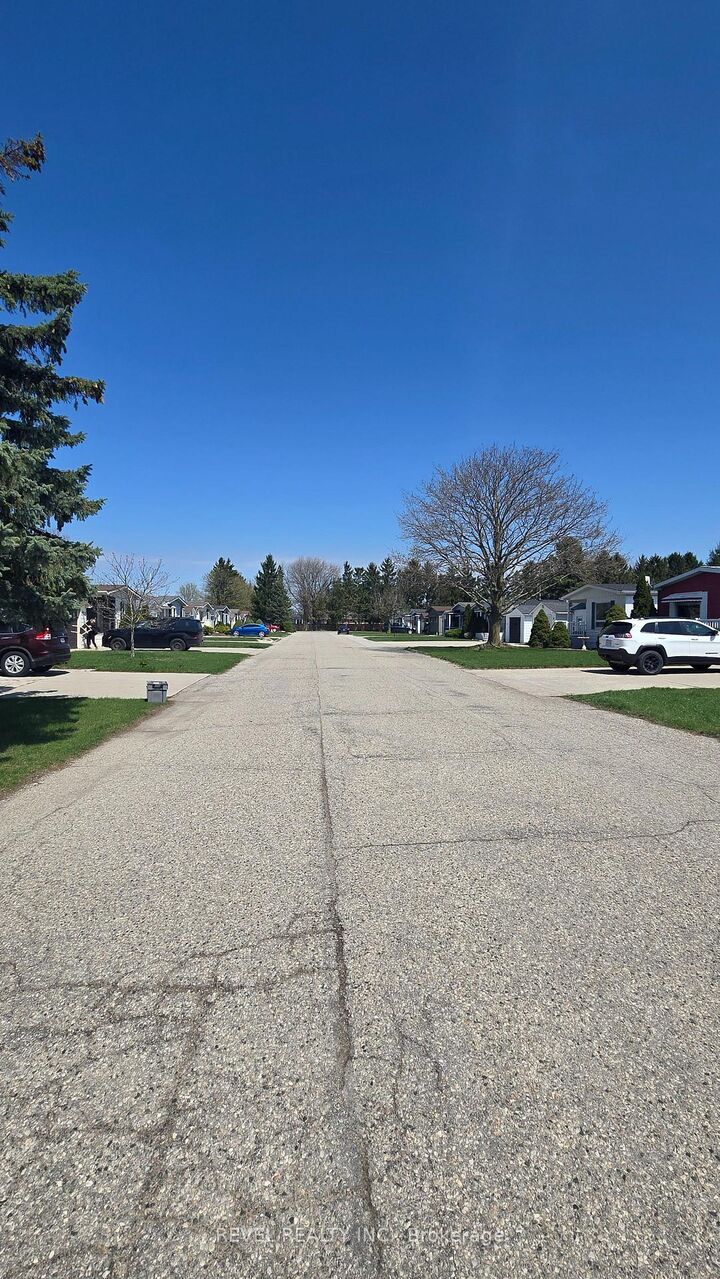 Property Photo: 25 Miller Street ON N7G 1A5