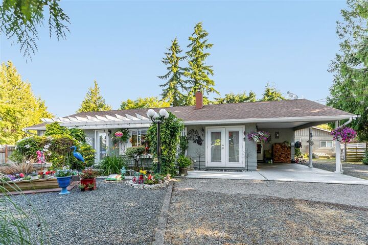 1226 Centre Rd — photo 1