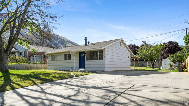 Property Photo: 1436 E 580 S UT 84606