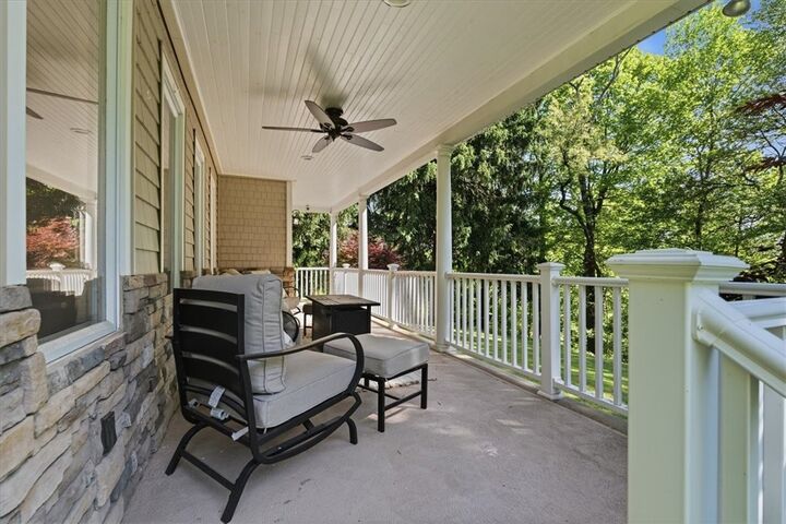 Property Photo:  746 Crawford Rd  PA 15237 