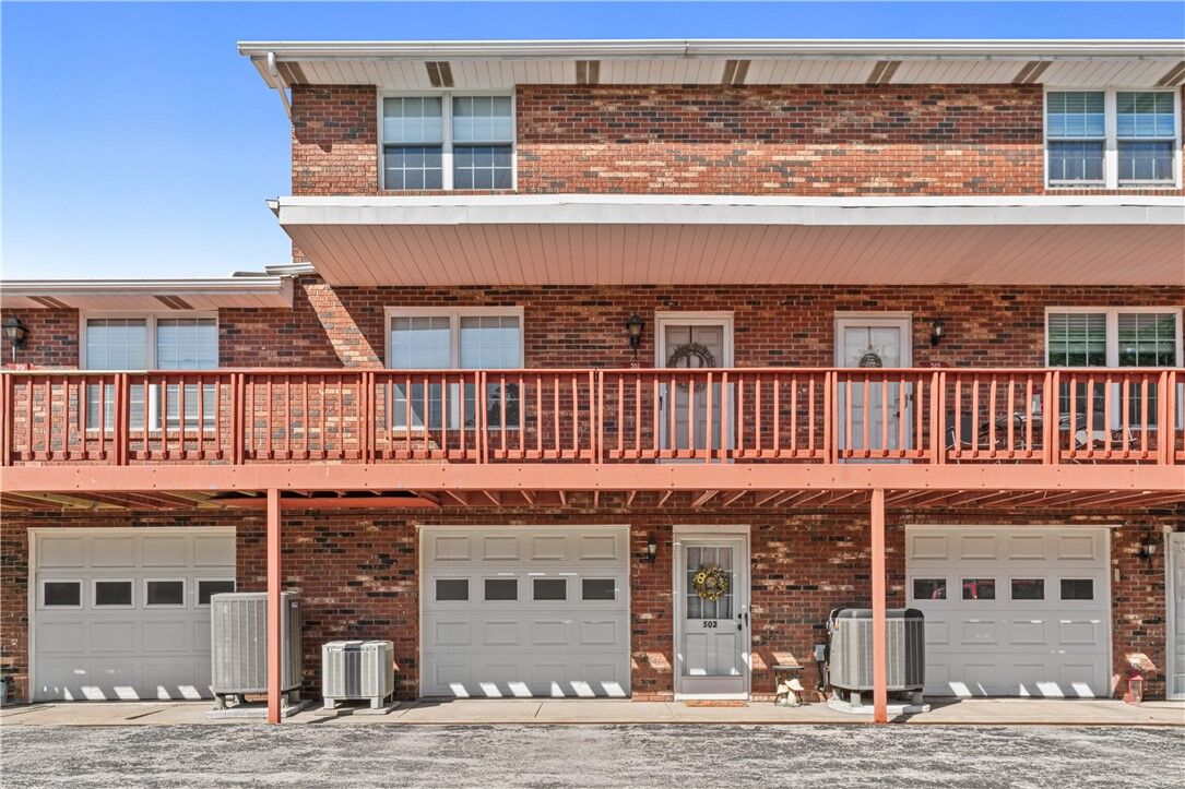 Property Photo: 2902 Darlington Rd 502 PA 15010